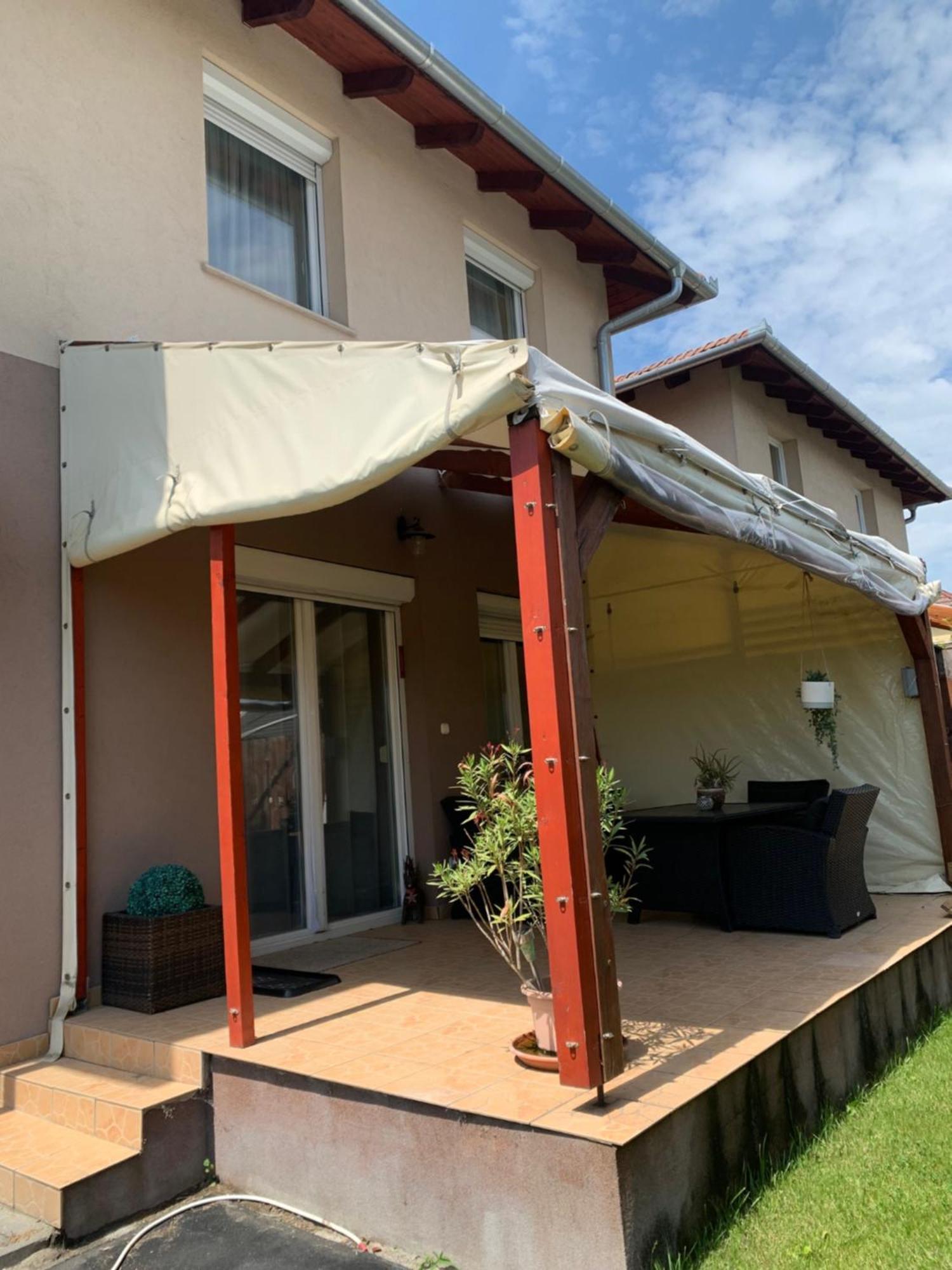 Airport Road/Repter Koezeli Haz Privat Parkoloval Appartement Boedapest Buitenkant foto