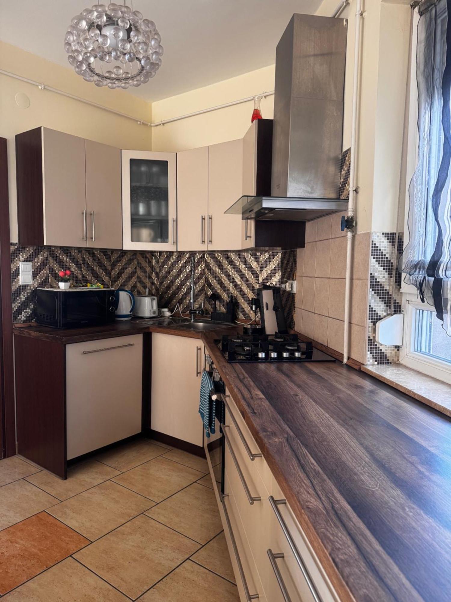 Airport Road/Repter Koezeli Haz Privat Parkoloval Appartement Boedapest Buitenkant foto